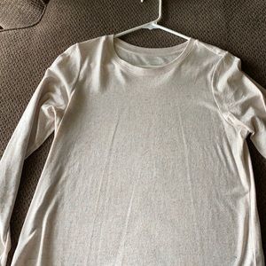 Long sleeve woman’s shirt